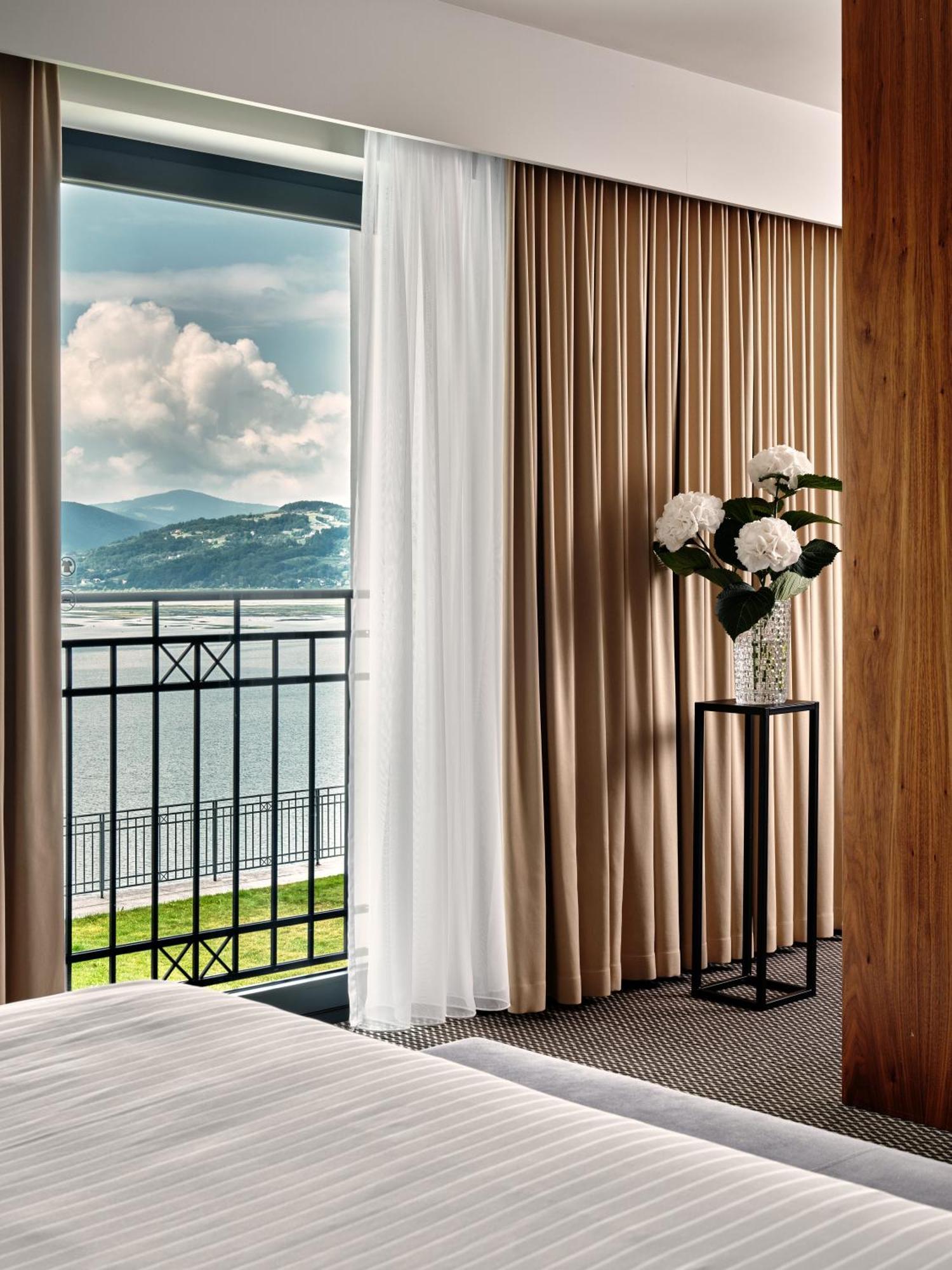 Heron Live Hotel Marina & Spa Grodek Nad Dunajcem Exterior photo
