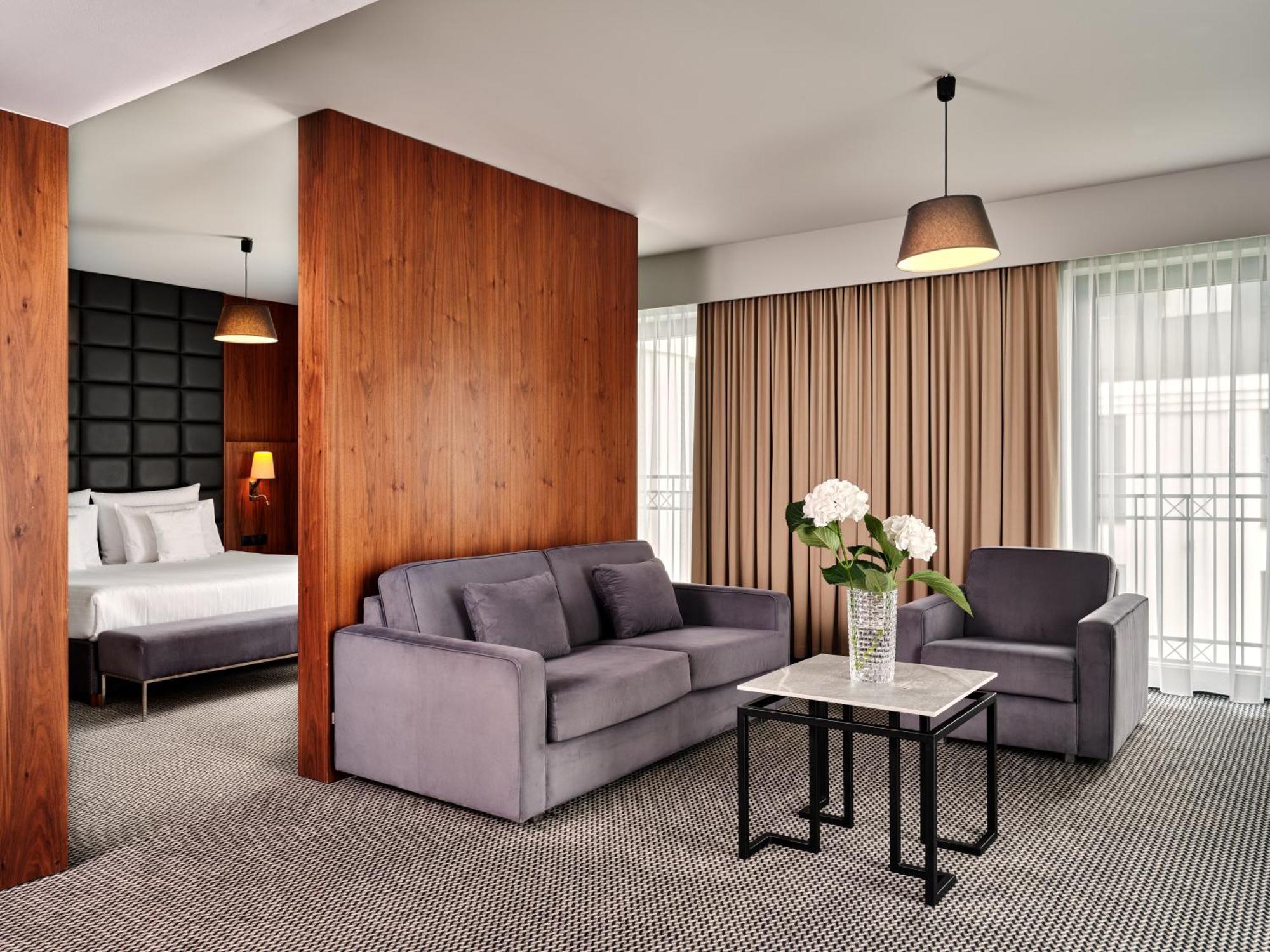 Heron Live Hotel Marina & Spa Grodek Nad Dunajcem Exterior photo